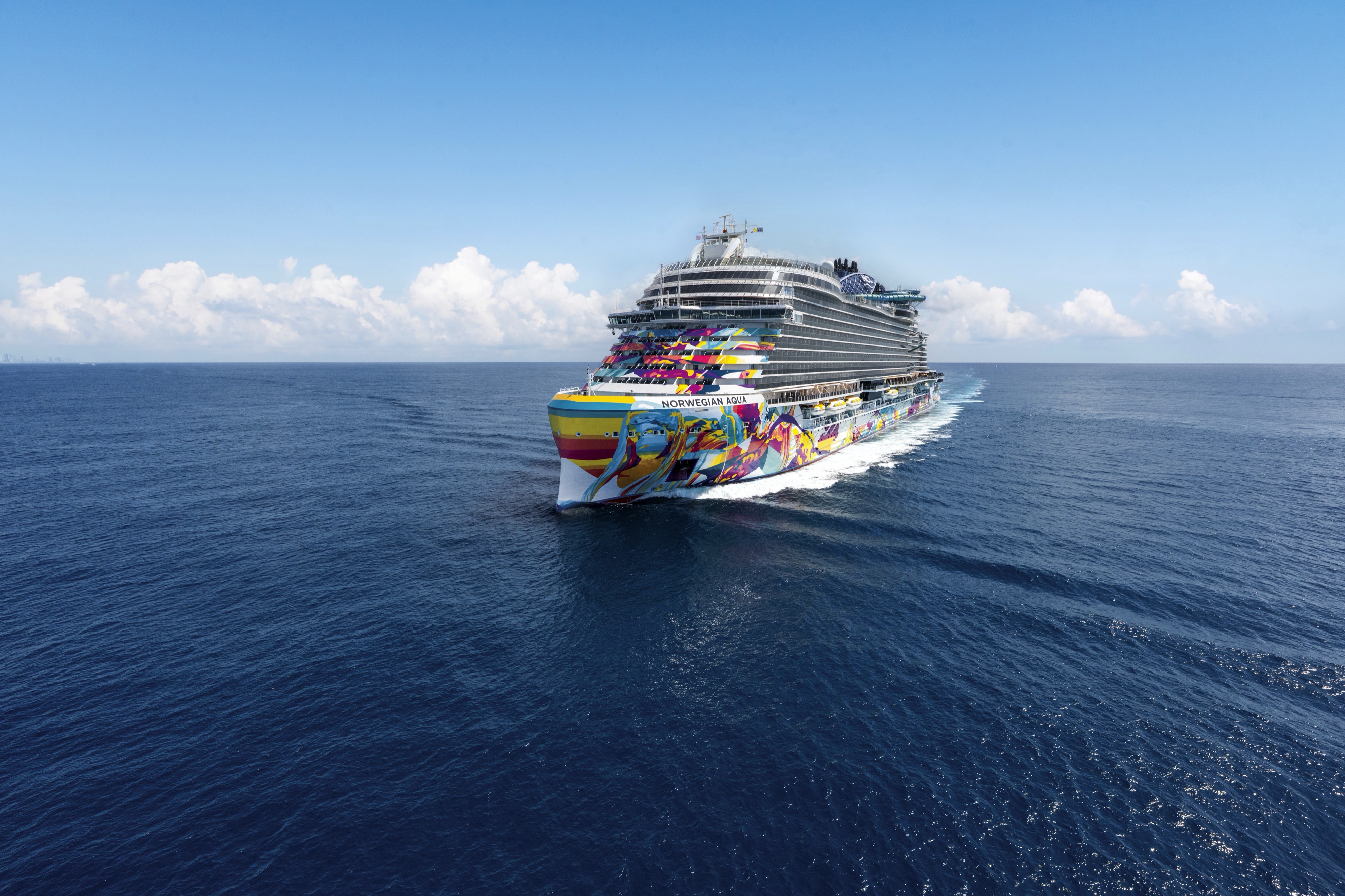 Norwegian Aqua: Ship exterior